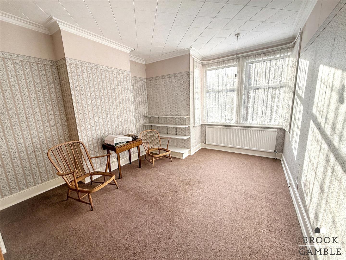 4 Bedroom House. Gore Park Road in Eastbourne,  5